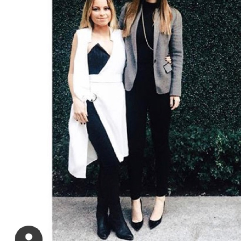 H&M white wrap vest. SO CHIC